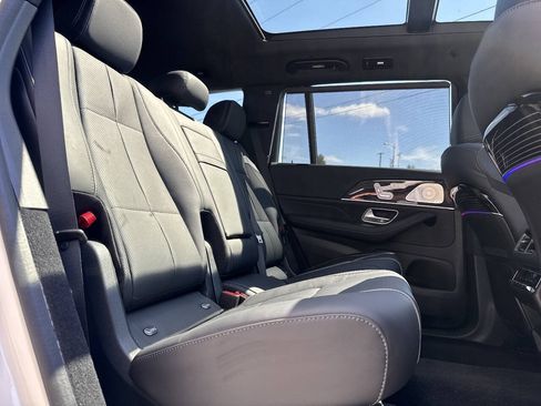 Used 2024 Mercedes-Benz GLS 580 4MATIC w/ Warmth & Comfort Package image 20