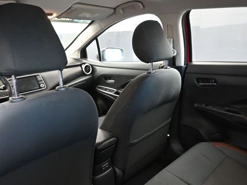 Used 2020 Nissan Versa SR FWD image 20