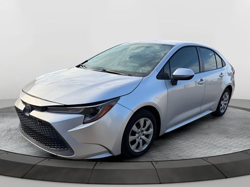 Used 2021 Toyota Corolla LE FWD image 5