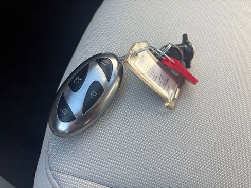 Used 2025 Hyundai Kona SEL image 21