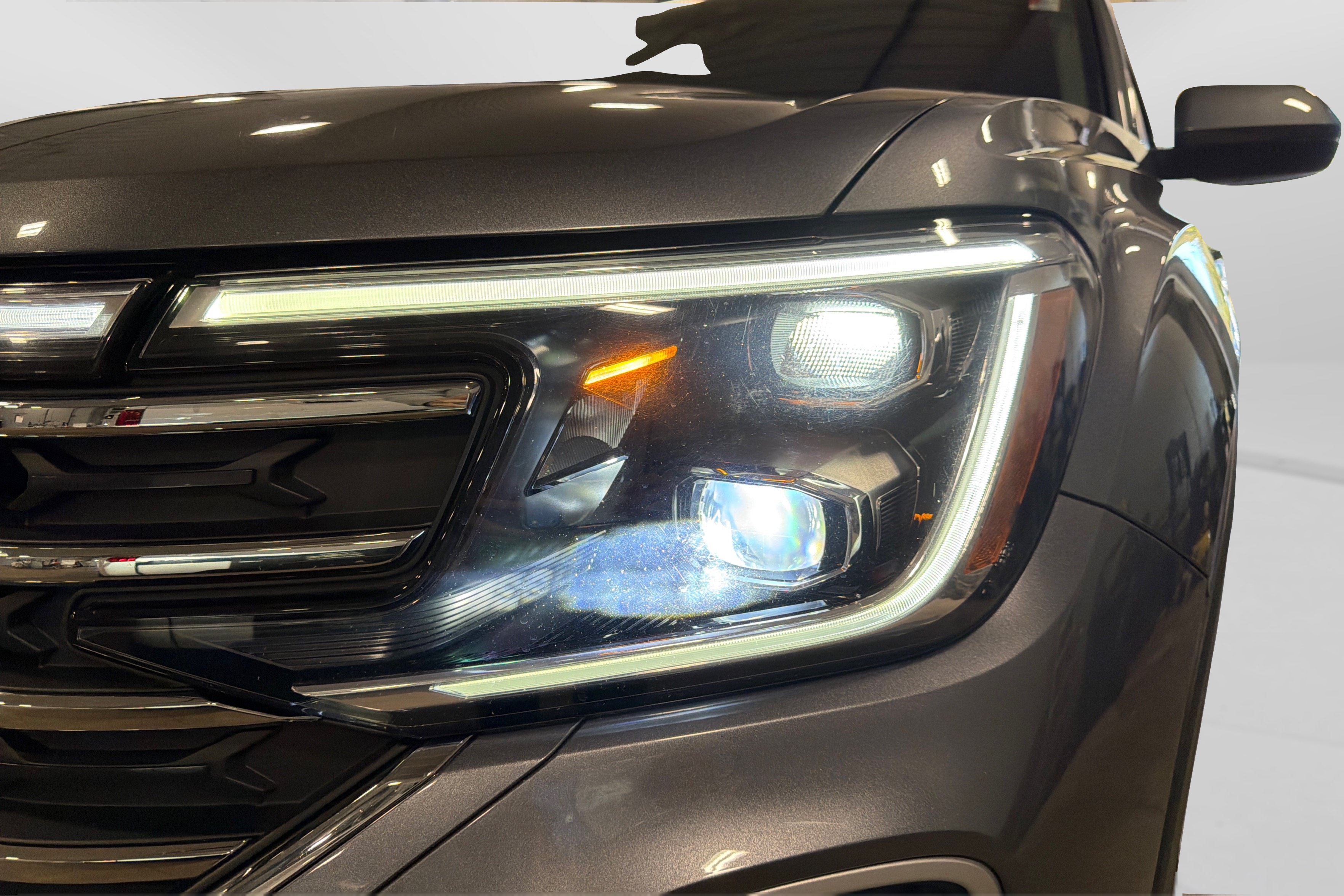 Used 2025 Volkswagen Atlas SE FWD image 13