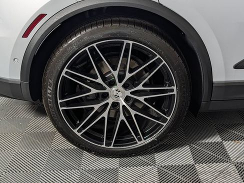 New 2026 Porsche Macan Electric RWD image 13
