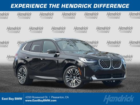 Used 2025 BMW X3 xDrive30i w/ Convenience Package image 1