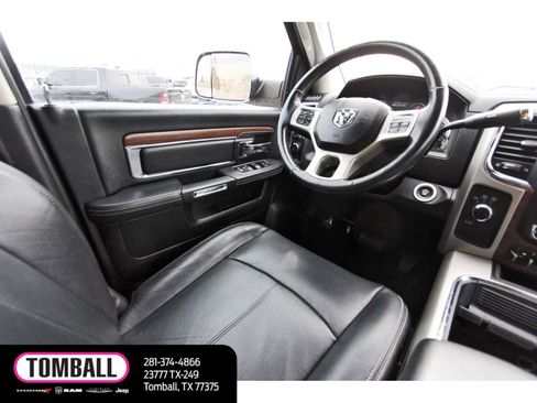 Used 2018 RAM 2500 Laramie image 9