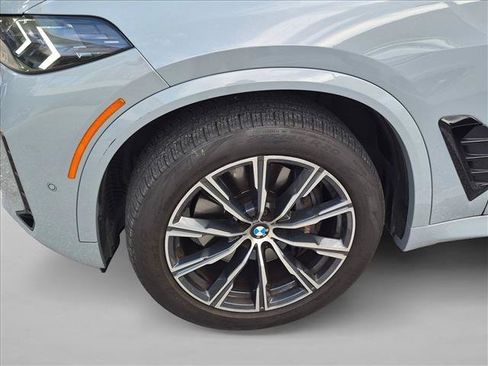 Used 2024 BMW X5 xDrive40i w/ M Sport Package AWD/4WD image 20