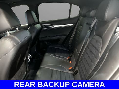 Used 2024 Alfa Romeo Stelvio Veloce image 10