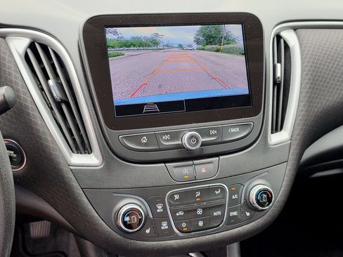 Used 2024 Chevrolet Malibu LT FWD image 12