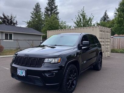 Used 2019 Jeep Grand Cherokee Altitude