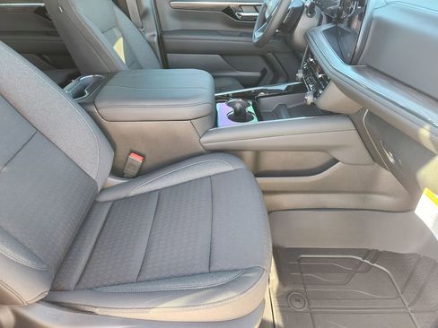 New 2026 Chevrolet Tahoe LS image 10