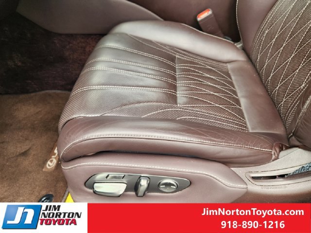 Used 2020 Lexus LS 500 w/ Interior Upgrade Package RWD image 25