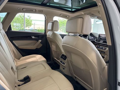 Used 2020 Audi Q5 2.0T Premium Plus w/ Premium Plus Package AWD/4WD image 46