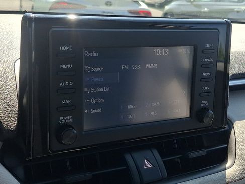 Used 2019 Toyota RAV4 XLE w/ Convenience Package AWD/4WD image 17