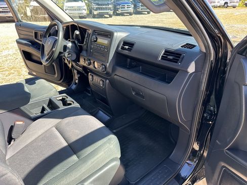 Used 2013 Honda Ridgeline Sport image 23