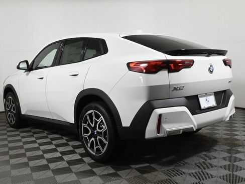 Used 2025 BMW X2 xDrive28i w/ Technology Package image 5