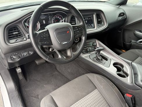 Used 2023 Dodge Challenger SXT image 25