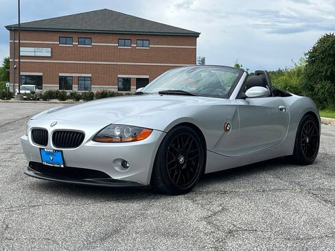 Used 2003 BMW Z4 2.5i RWD image 3