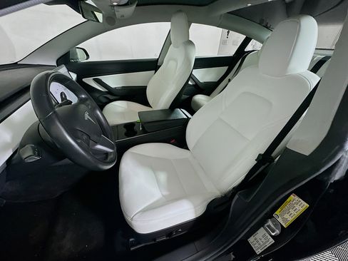 Used 2019 Tesla Model 3 Standard Range Plus image 13
