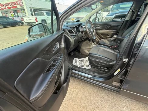 Used 2016 Buick Encore Convenience FWD image 4