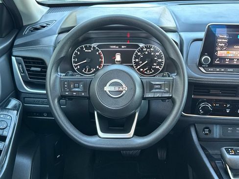 Used 2024 Nissan Rogue S FWD image 15