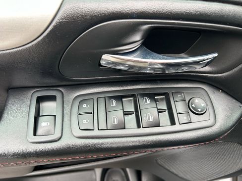 Used 2019 Dodge Grand Caravan GT image 20