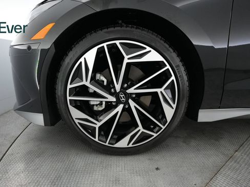 Used 2023 Hyundai Ioniq 6 Limited RWD image 19