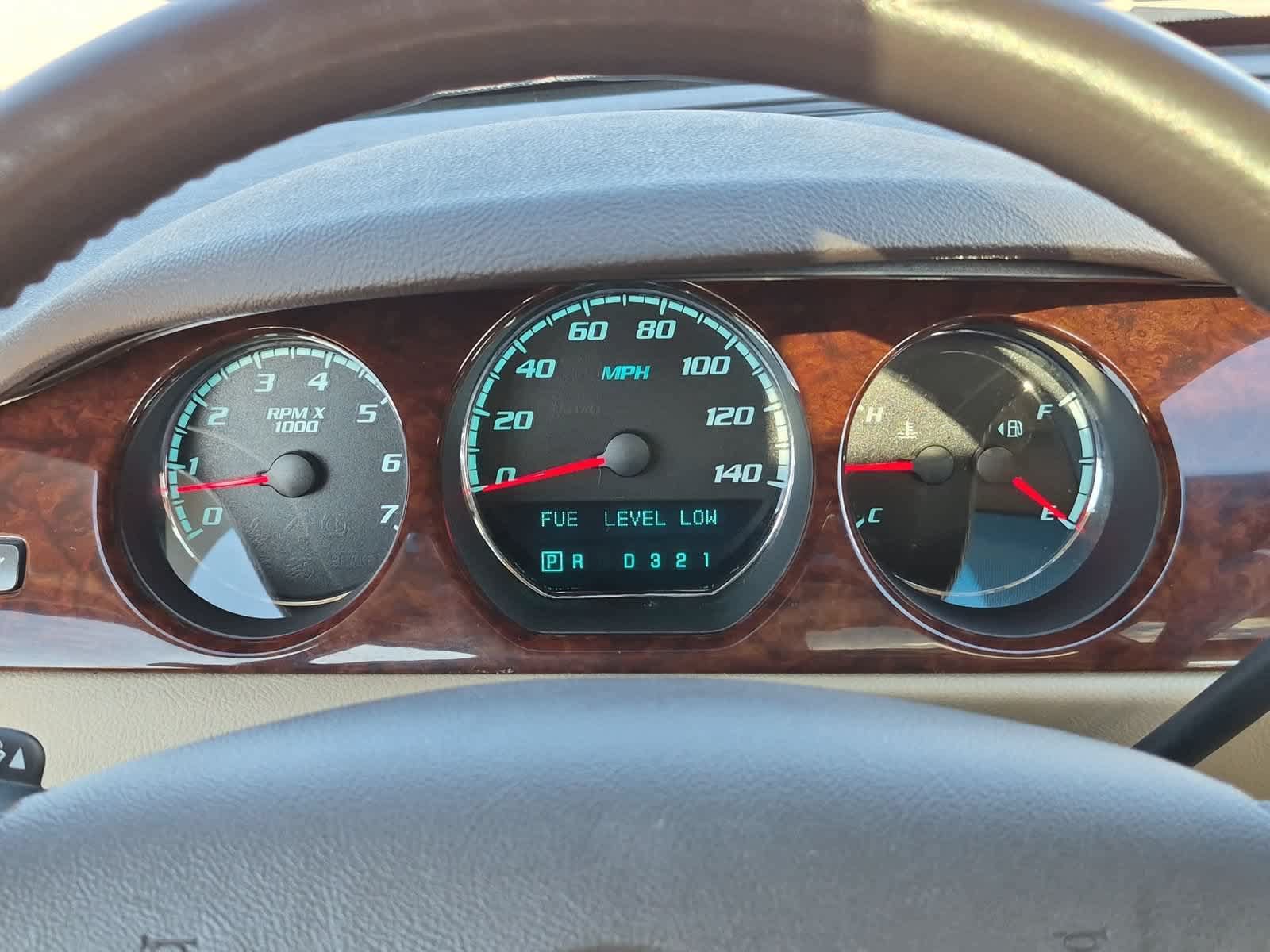 Used 2011 Buick Lucerne CXL w/ Driver Confidence Package FWD image 34