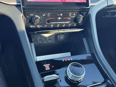 New 2025 Jeep Grand Cherokee L Limited image 10