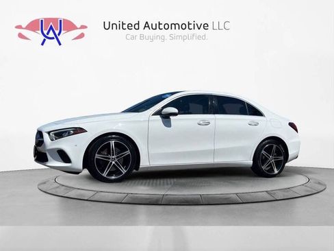 Used 2019 Mercedes-Benz A 220 image 1