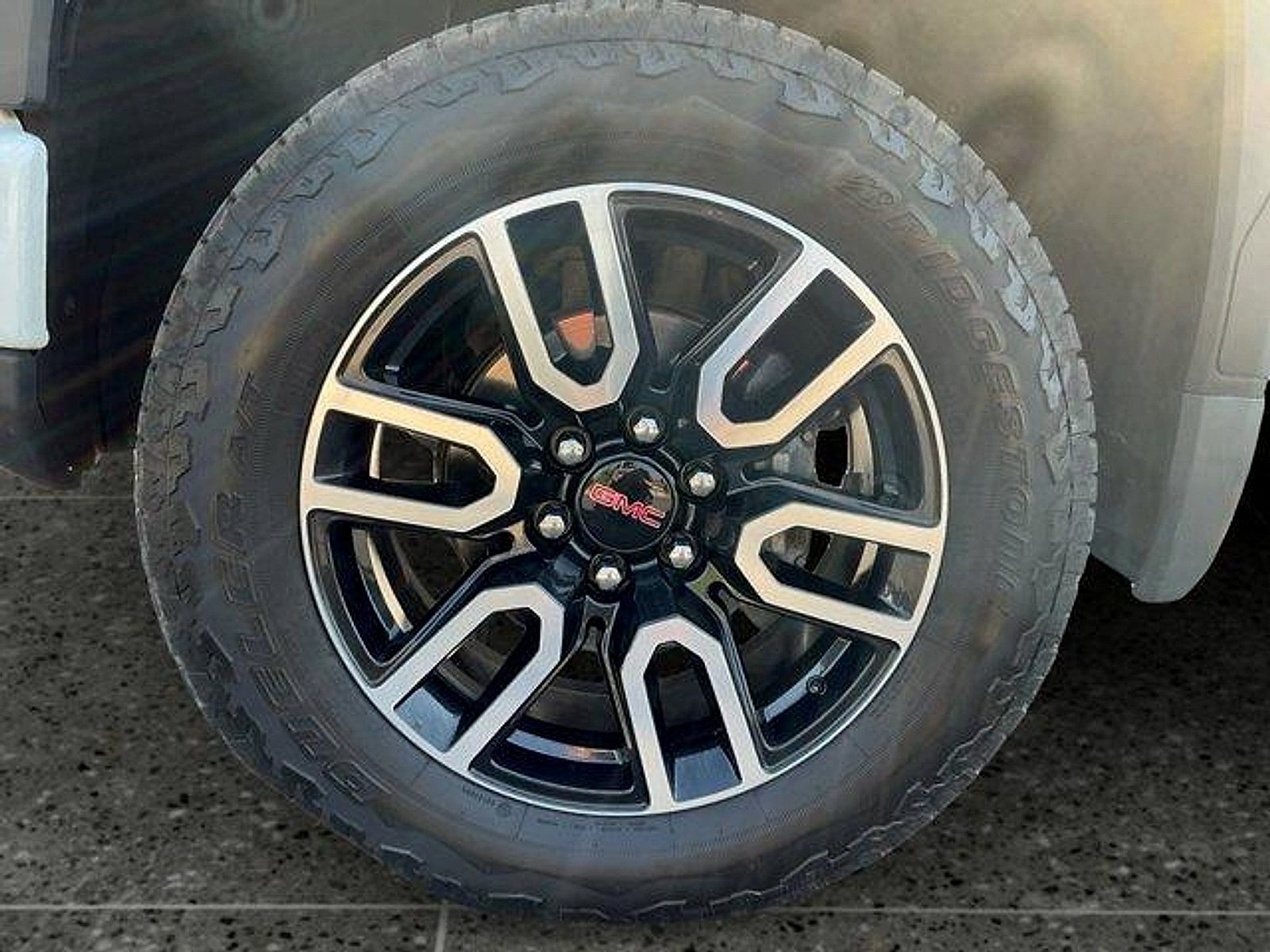 Used 2024 GMC Sierra 1500 AT4 w/ Technology Package AWD/4WD image 14