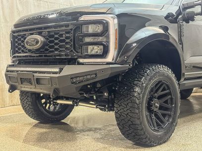 New 2026 Ford F250 Lariat w/ Black Appearance Package