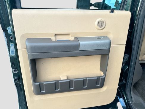 Used 2012 Ford F250 Lariat w/ Lariat Interior Pkg image 26