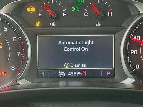 Used 2025 Chevrolet Blazer LT FWD image 18