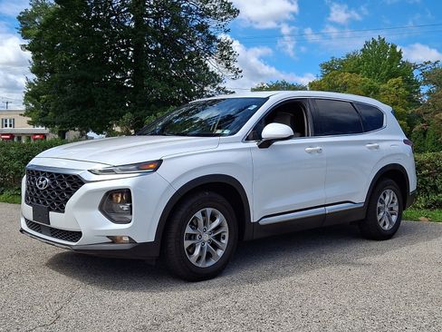 Used 2019 Hyundai Santa Fe SEL FWD image 3