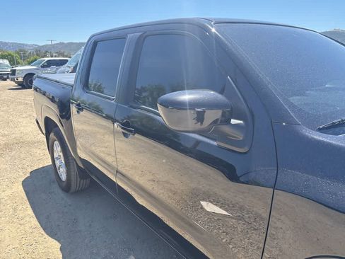 Used 2023 Nissan Frontier SV w/ SV Convenience Package image 5