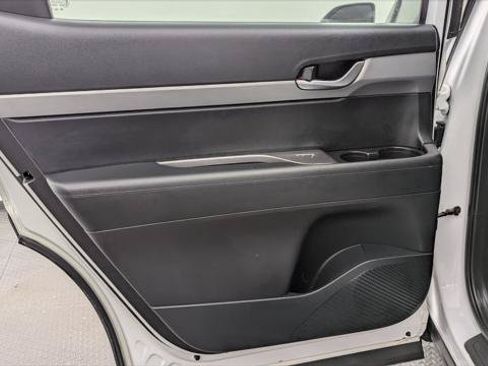 Used 2021 Hyundai Palisade SEL FWD image 12