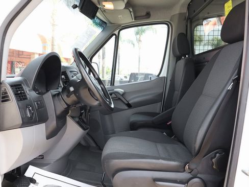Used 2013 Mercedes-Benz Sprinter 3500 image 15