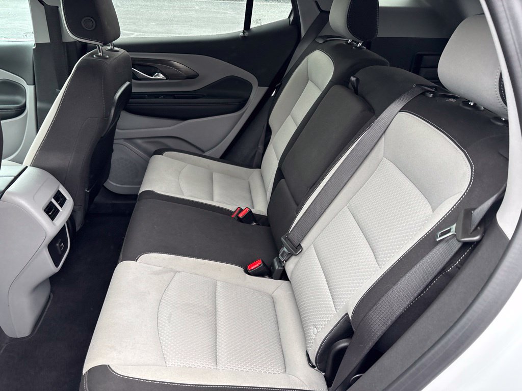 Used 2024 GMC Terrain SLE FWD image 26