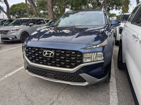 Used 2023 Hyundai Santa Fe SEL FWD image 3