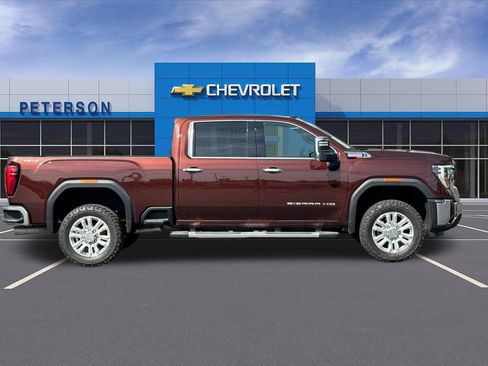 Used 2024 GMC Sierra 3500 SLT w/ SLT Convenience Package AWD/4WD image 3