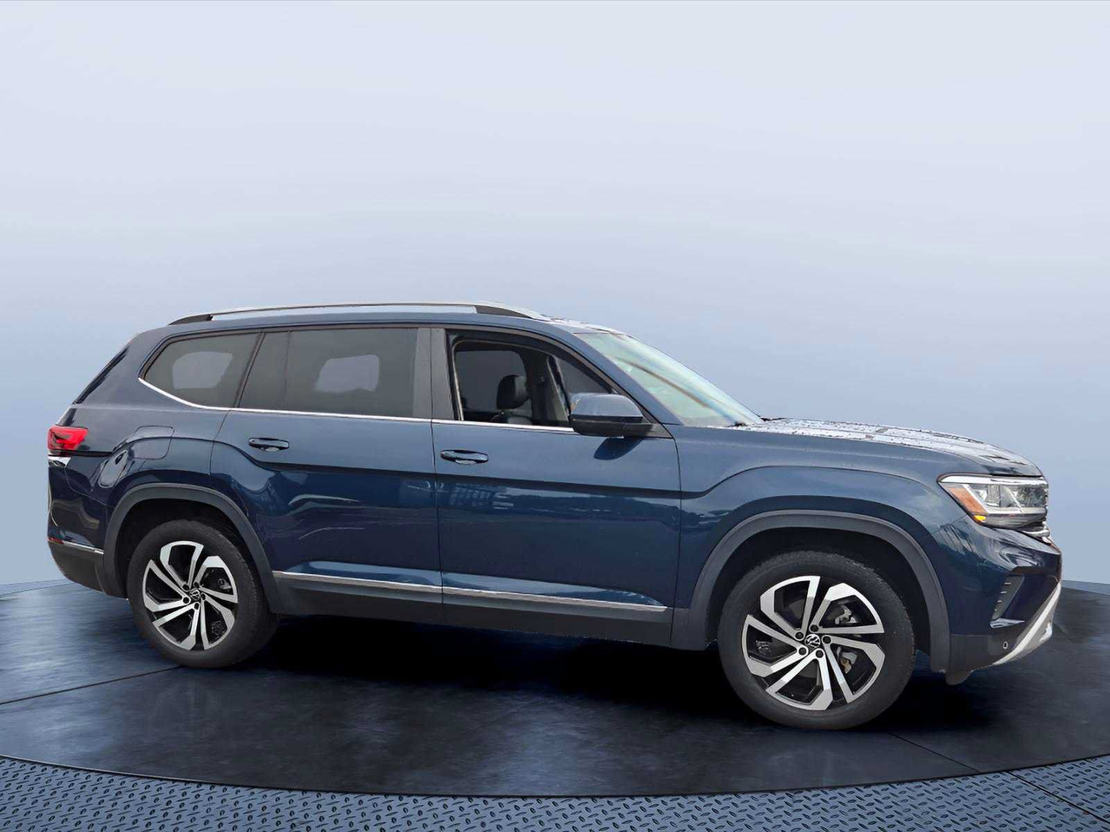 Used 2022 Volkswagen Atlas SEL AWD/4WD image 1