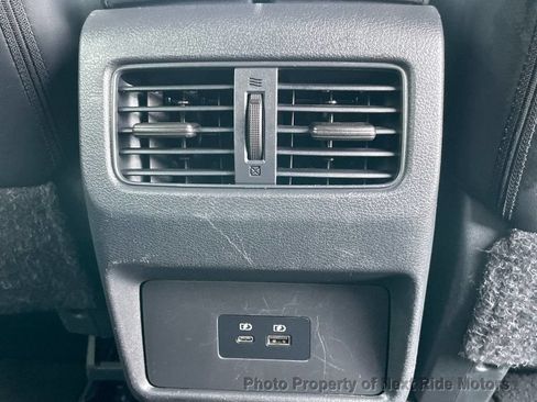 Used 2023 Nissan Rogue SV w/ SV Premium B Package FWD image 22