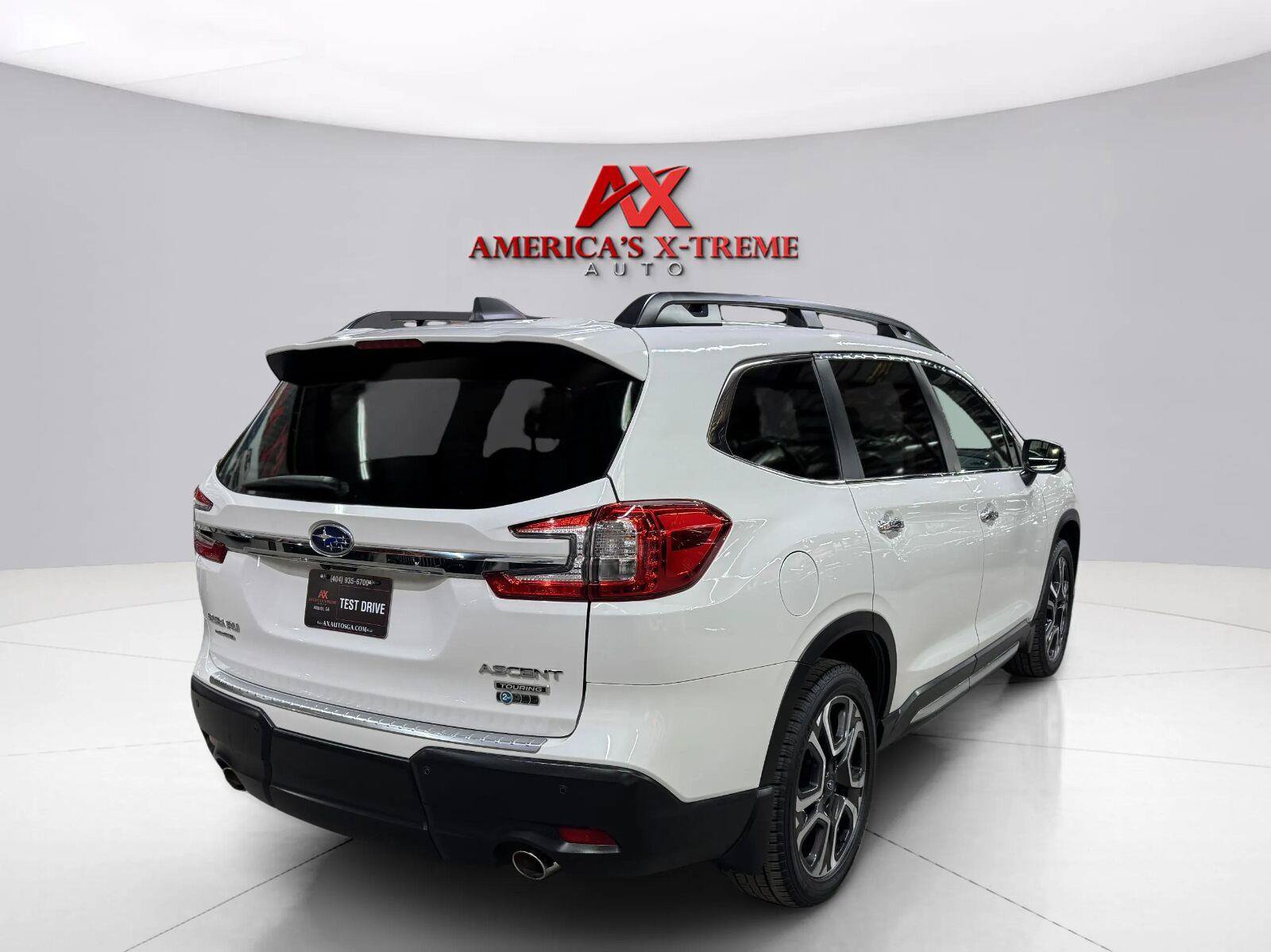 Used 2023 Subaru Ascent Touring AWD/4WD image 7