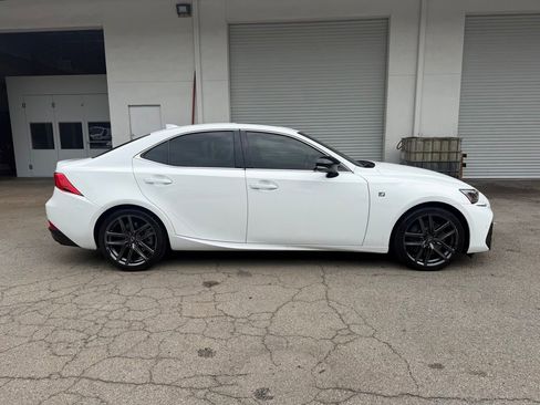 Used 2019 Lexus IS 300 RWD image 7