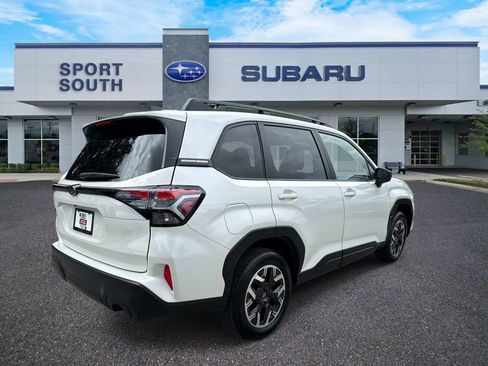 Certified 2025 Subaru Forester Premium w/ Convenience Package #1 AWD/4WD image 3