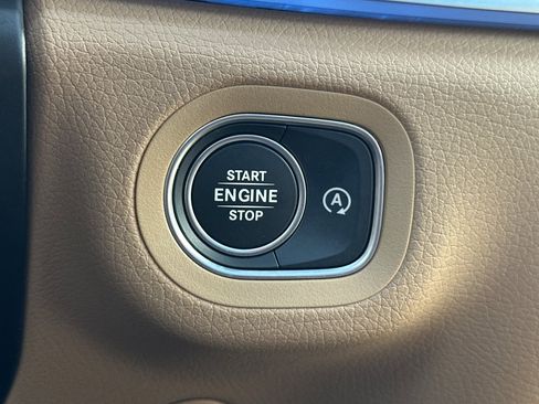 Used 2026 Mercedes-Benz GLS 450 4MATIC image 22