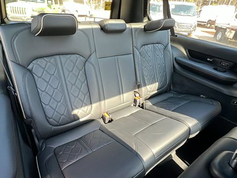 Used 2025 Jeep Grand Wagoneer L Series III w/ Rear Seat Video Group 1 image 23
