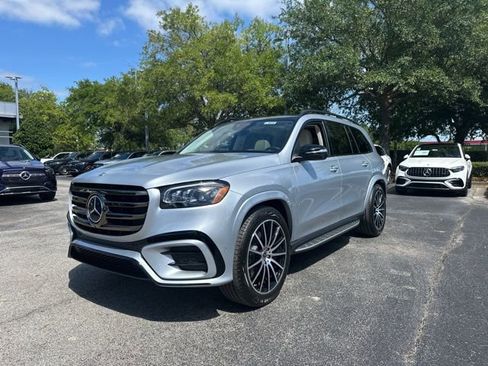 New 2026 Mercedes-Benz GLS 450 4MATIC image 2