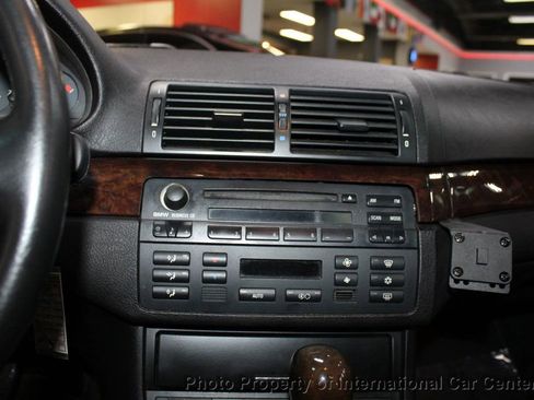 Used 2004 BMW 325Ci Coupe image 31