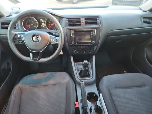 Used 2016 Volkswagen Jetta S image 8