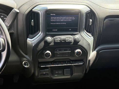 Used 2020 Chevrolet Silverado 1500 LT Trail Boss AWD/4WD image 21